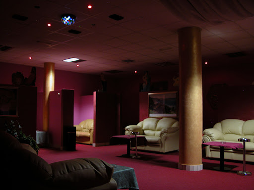 Zeus Night Club
